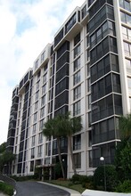 The Essex House in Sarasota, FL - Building Photo - Building Photo