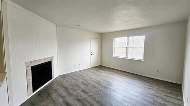 401 SE 12th St in Norman, OK - Building Photo - Building Photo