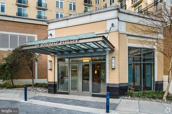 property at 155 Potomac Passage