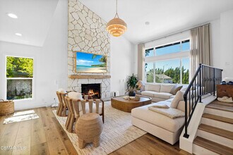 1646 Folkestone Ter in Westlake Village, CA - Building Photo - Building Photo