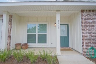 3513 Southwind Dr in Gulf Breeze, FL - Foto de edificio - Building Photo