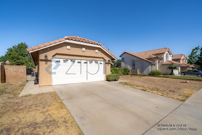 39821 Milan Dr in Palmdale, CA - Building Photo - Building Photo