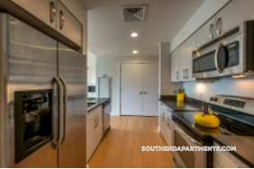 601 Albany St, Unit 404 in Boston, MA - Building Photo - Building Photo