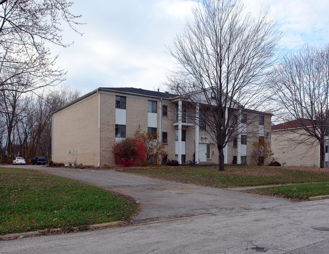 1252 Harvard Dr in Warren, OH - Foto de edificio - Building Photo