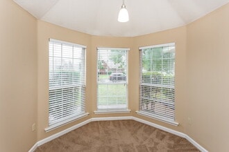 5780 Lancaster Dr in Olive Branch, MS - Building Photo - Building Photo