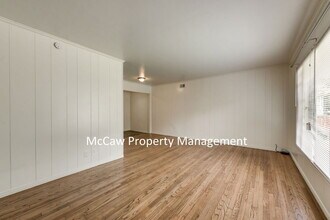 2149 Utica Dr in Dallas, TX - Building Photo - Building Photo