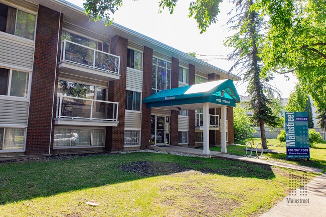 Dickens Apartments in Edmonton, AB - Building Photo - Building Photo