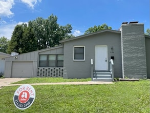 910 Main St in Belton, MO - Building Photo - Building Photo