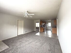 2563-2563 E Morris Dr in Columbia, MO - Building Photo - Building Photo