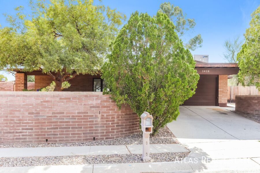 1418 S Shannon Rd in Tucson, AZ - Building Photo