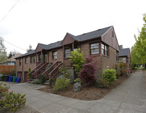 57 NE Wygant St in Portland, OR - Building Photo - Building Photo