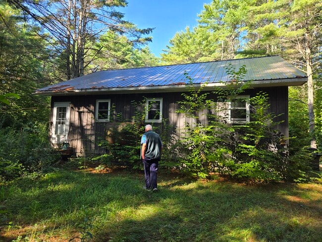 508 Rock Ave in Chestertown, NY - Building Photo - Building Photo