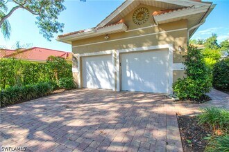 152 Napa Ridge Way in Naples, FL - Building Photo - Building Photo