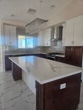 10624 Joshua Rd in Apple Valley, CA - Building Photo - Building Photo