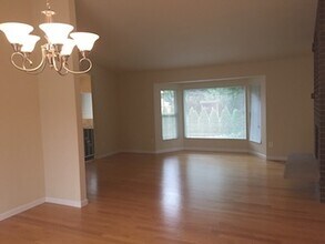 6216 116th Ave NE in Kirkland, WA - Building Photo - Building Photo