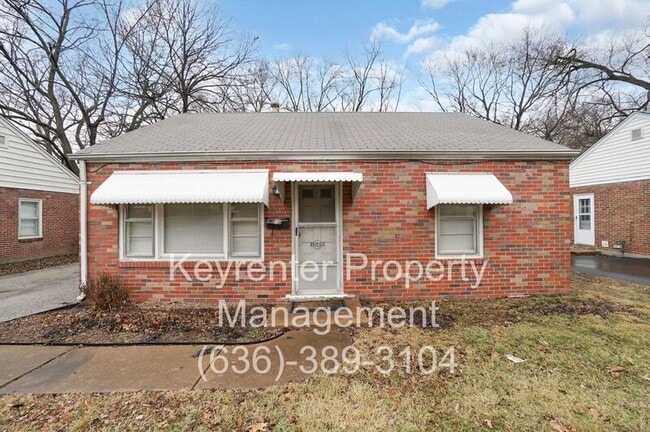 property at 1045 N New Florissant Rd