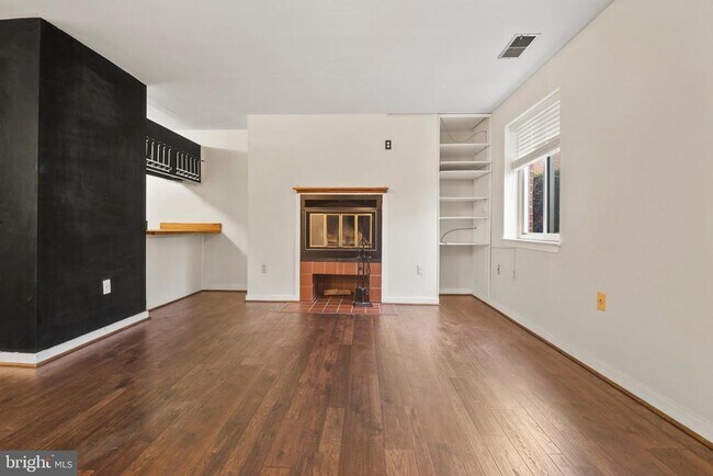 123 W Conway St in Baltimore, MD - Building Photo - Building Photo