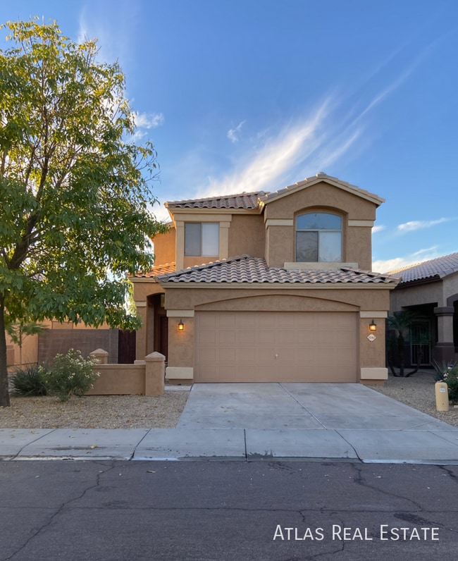 2040 N 106th Ave in Avondale, AZ - Building Photo - Building Photo