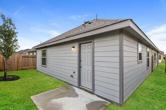 2441 Copper Cyn Dr in Conroe, TX - Building Photo - Building Photo