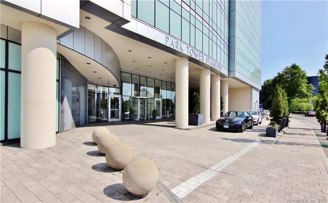 property at 1 Broad St