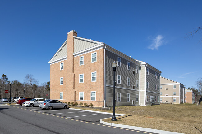 Freedom Village at Gibbsboro in Gibbsboro, NJ - Foto de edificio - Building Photo