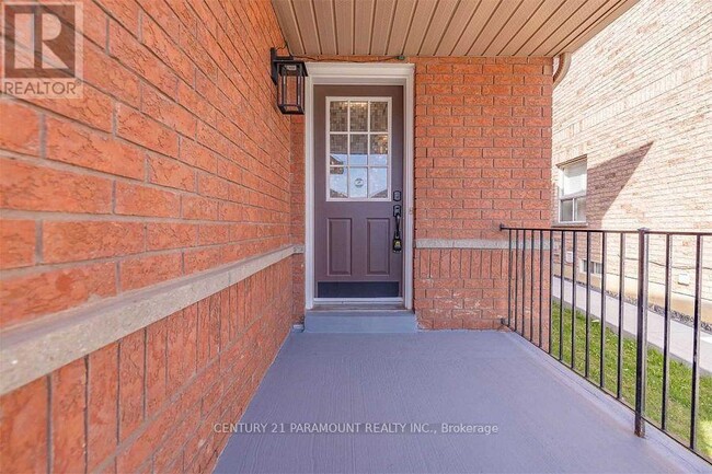 28 Blairwood Ct in Brampton, ON - Building Photo - Building Photo