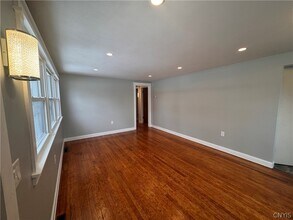 108 Kristin Rd in Syracuse, NY - Building Photo - Building Photo