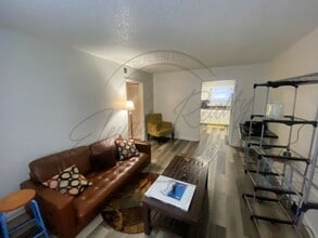 3620 Village Trl in Nashville, TN - Building Photo - Building Photo