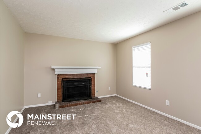 1195 Harvest Dale Ct in Stone Mountain, GA - Building Photo - Building Photo