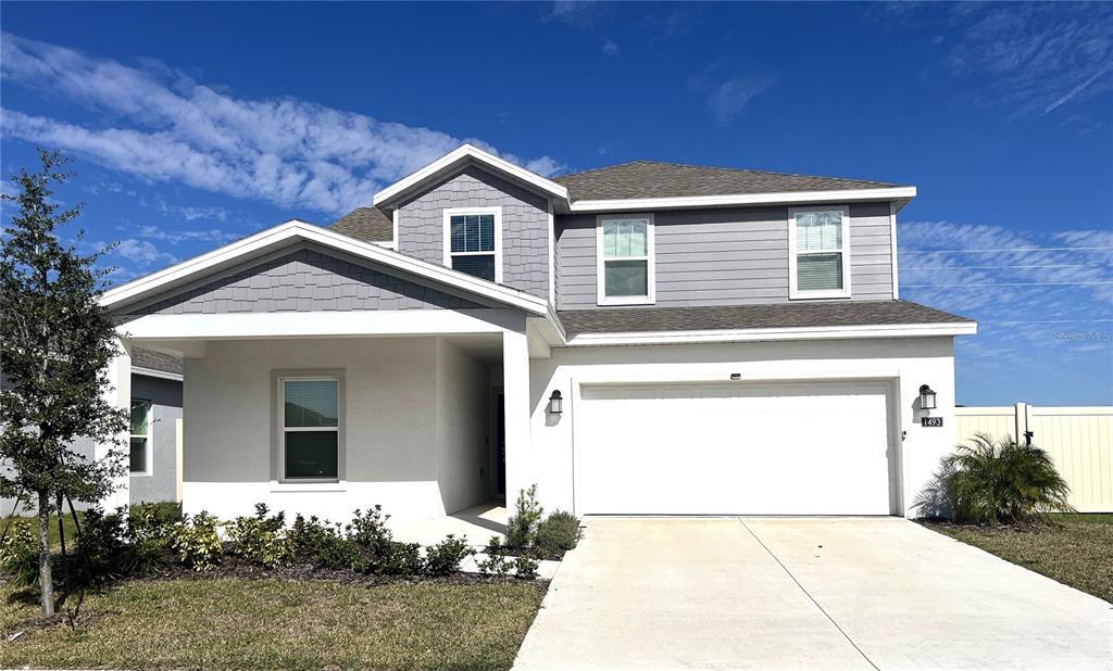 1493 Deepwater Cir in Eagle Lake, FL - Building Photo