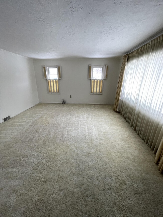 2025 2nd Ave N in Great Falls, MT - Building Photo - Building Photo