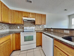 14012 Sobeck Ln in Charlotte, NC - Foto de edificio - Building Photo