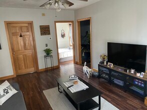 10 Carver St, Unit 1 in Pawtucket, RI - Building Photo - Building Photo