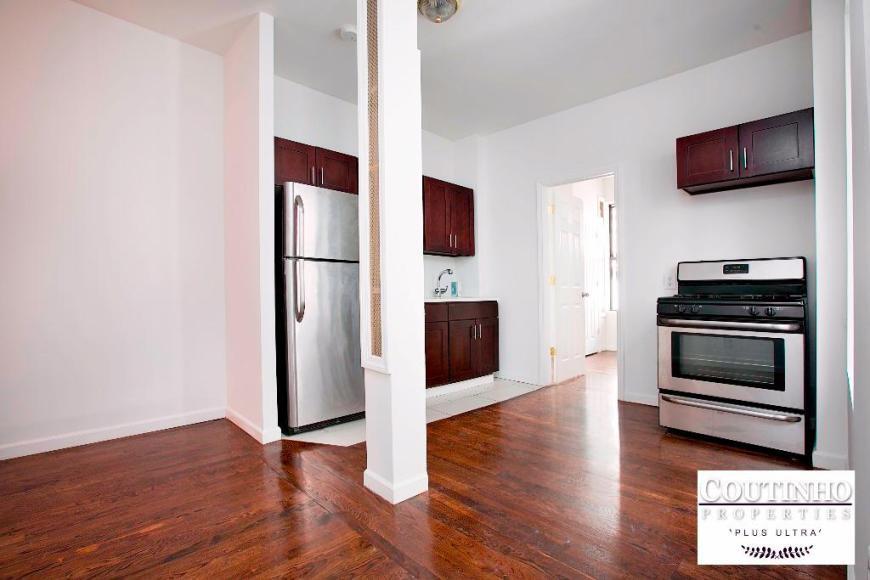 5 W 101st St in New York, NY - Building Photo