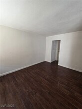 2626 Lynnwood St in Las Vegas, NV - Building Photo - Building Photo