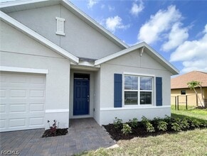 920 NE 10th St in Cape Coral, FL - Building Photo - Building Photo
