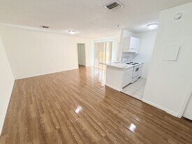 36 N Crossings Cir in Boynton Beach, FL - Building Photo