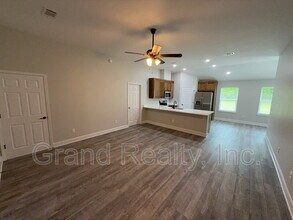 7228 Par Ln in Milton, FL - Building Photo - Building Photo