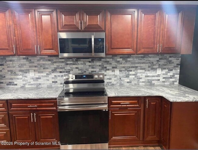 588 Wilkes Barre St in Wilkes-Barre, PA - Building Photo - Building Photo