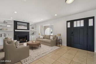2519 E Geneva Dr in Tempe, AZ - Building Photo - Building Photo