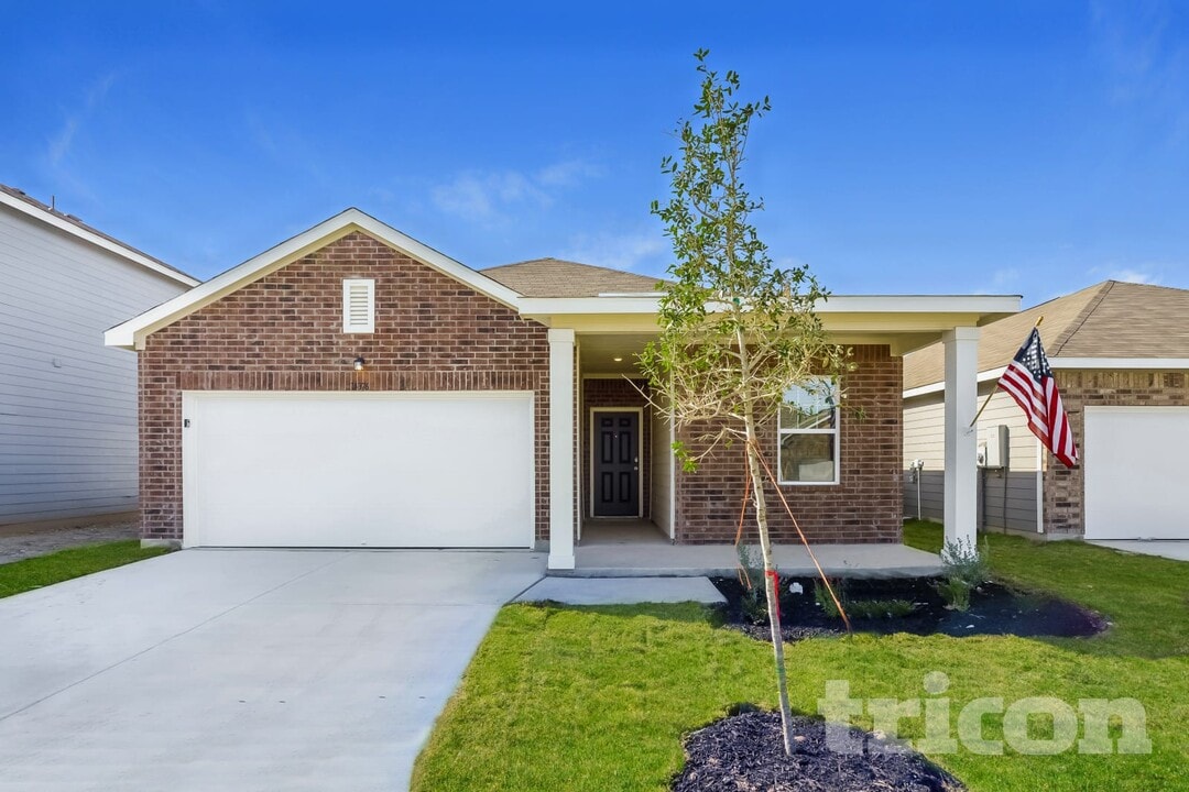 14376 Gunsight Pass in San Antonio, TX - Building Photo