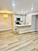 1310 Walden Rd in Walnut Creek, CA - Foto de edificio - Building Photo
