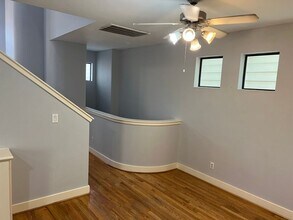 8672 Meadowcroft Dr in Houston, TX - Foto de edificio - Building Photo