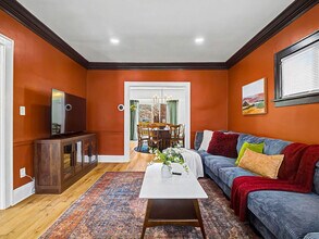 2010 Chesterland Ave in Lakewood, OH - Building Photo - Building Photo