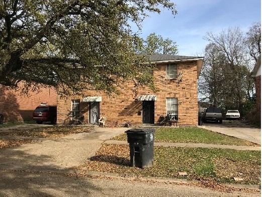 12481-12483 Warfield Ave in Baton Rouge, LA - Building Photo