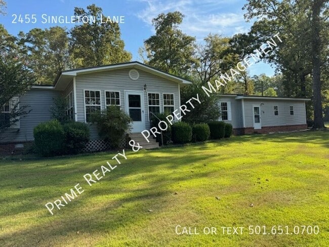 2455 Singleton Ln in Benton, AR - Foto de edificio - Building Photo