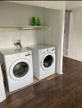 111 E Southland Ave in Alvin, TX - Building Photo - Building Photo