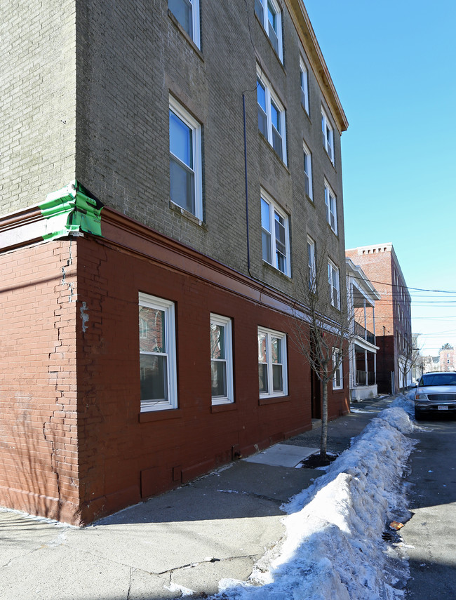 64 Palmer St in Salem, MA - Foto de edificio - Building Photo