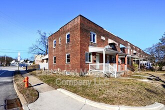 2052 Druid Park Dr in Baltimore, MD - Building Photo - Building Photo