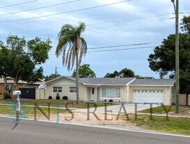 1342 Belleair Rd in Clearwater, FL - Building Photo